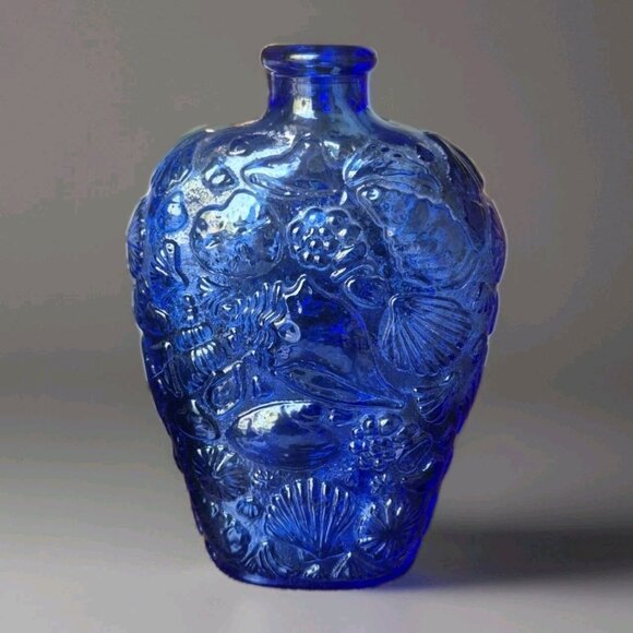 Vintage Libby Cobalt Blue Glass  Seashell Design Bottle Made In Canada - Picture 1 of 6